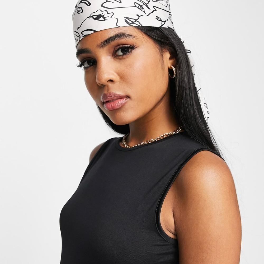Polysatin large headscarf